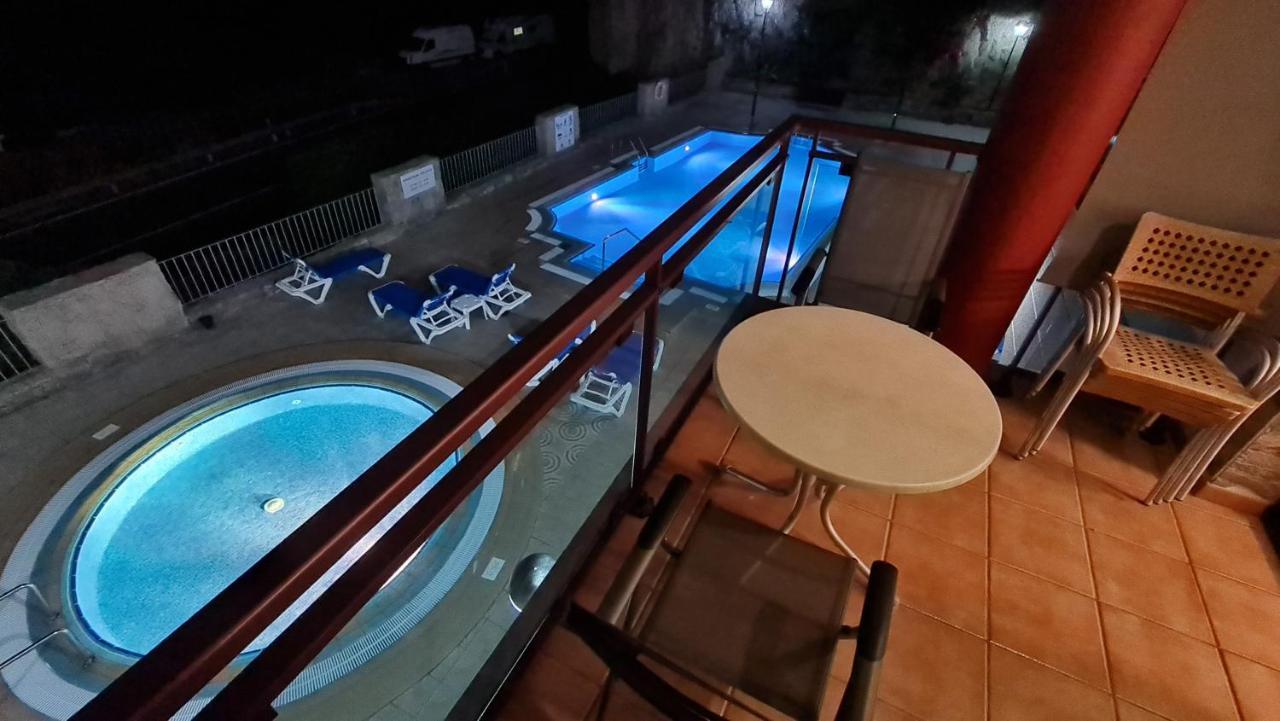 Deluxe 3 Rooms74M2,2Air Condit 2Tv Seaview On Amadores,2 Heatpools, Parking, 600 Mb,Dishwasher,2Lift,,3 Beaches プラヤ・デル・クーラ エクステリア 写真